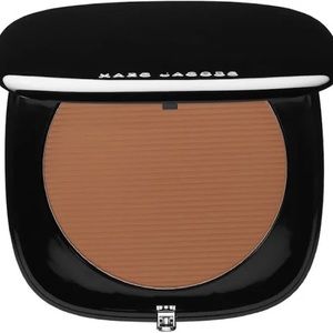 d/c new without box Marc Jacobs bronzer In 102 tantric